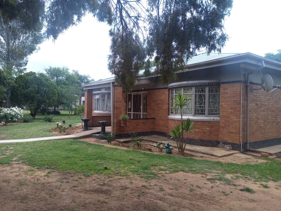 3 Bedroom Property for Sale in Wolmaransstad North West